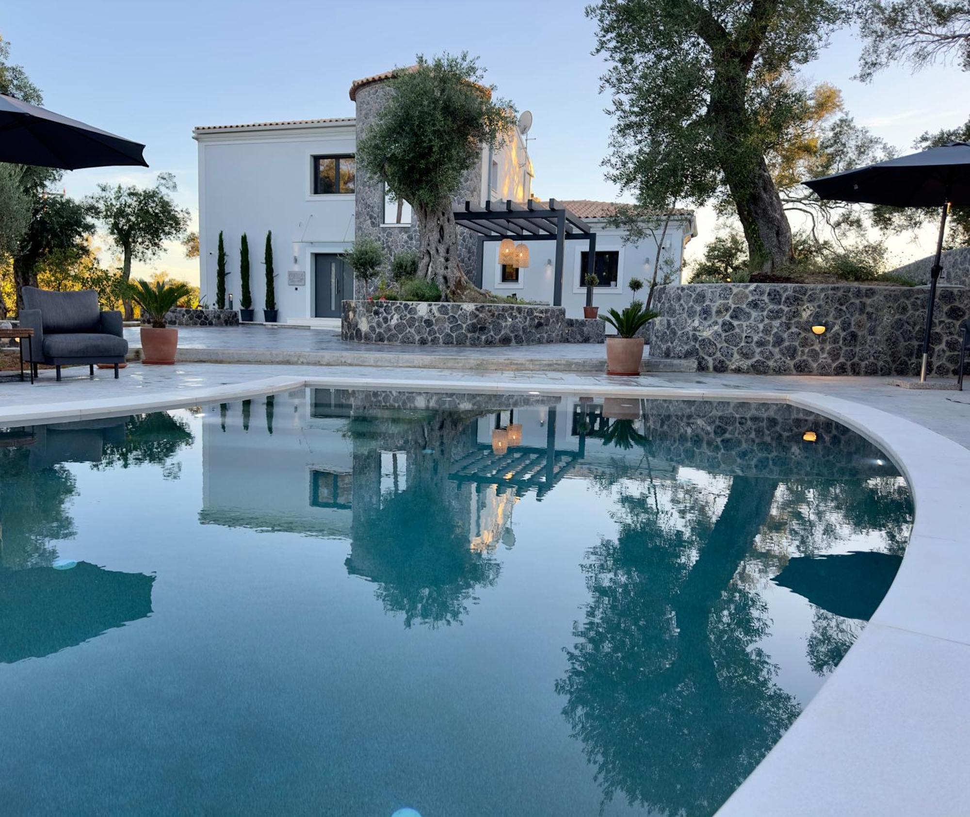 Zervos Corfu Estate Villa Kastania (Corfu)